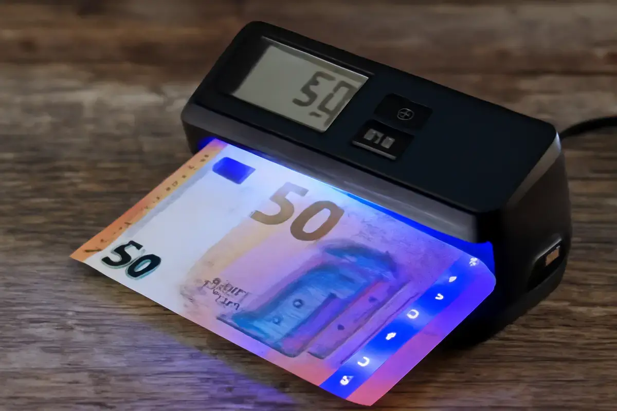 Safescan 155-SX détecteur de faux billets portable : Notre avis complet